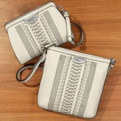 Brighton Roberta Messenger New